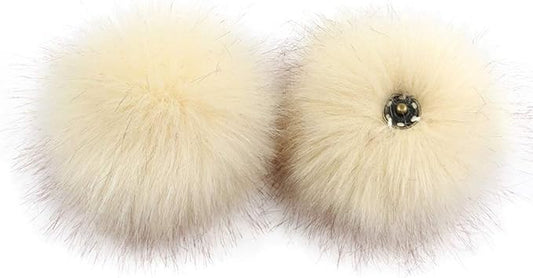 Pompon fausse fourrure de 13 cm avec bouton pression